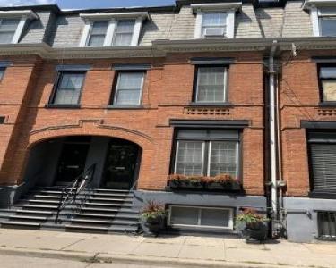 View Details of House Sitting Assignment in Toronto, Canada