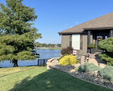 View Details of House Sitting Assignment in Lees Summit, Missouri